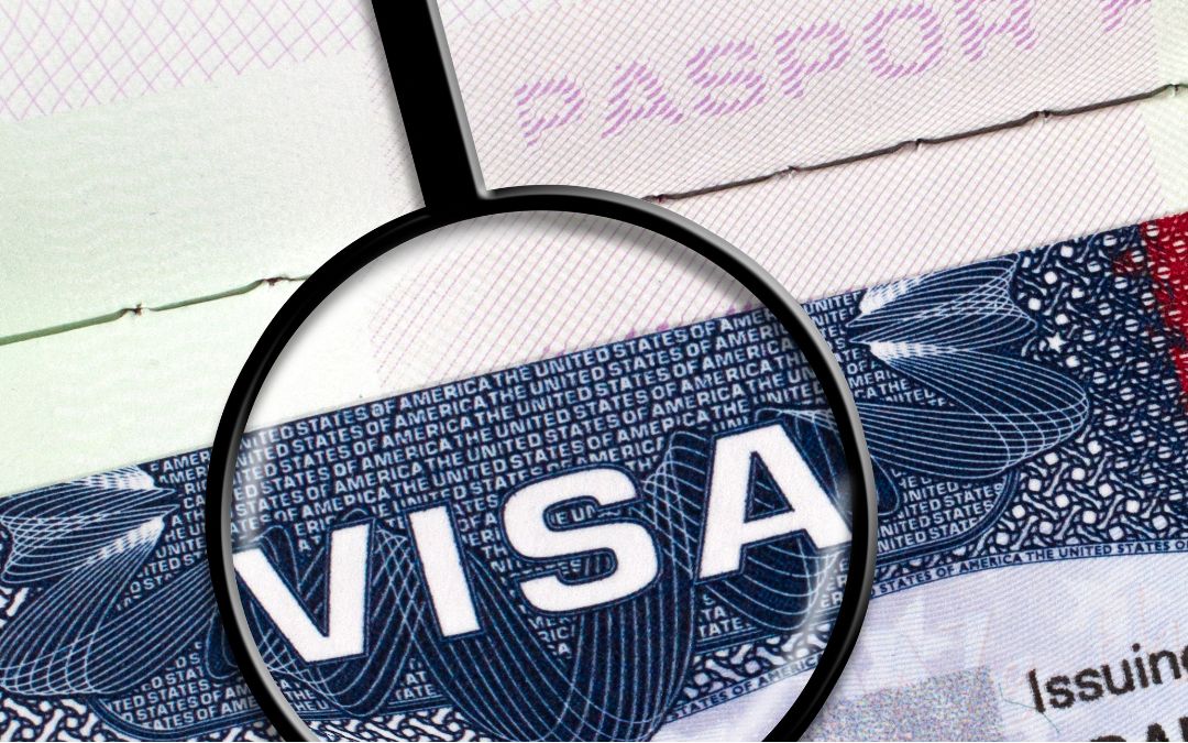 EE.UU anuncia fin al “turismo de nacimiento”: denegará visas a mujeres que viajen a dar a luz en ese país