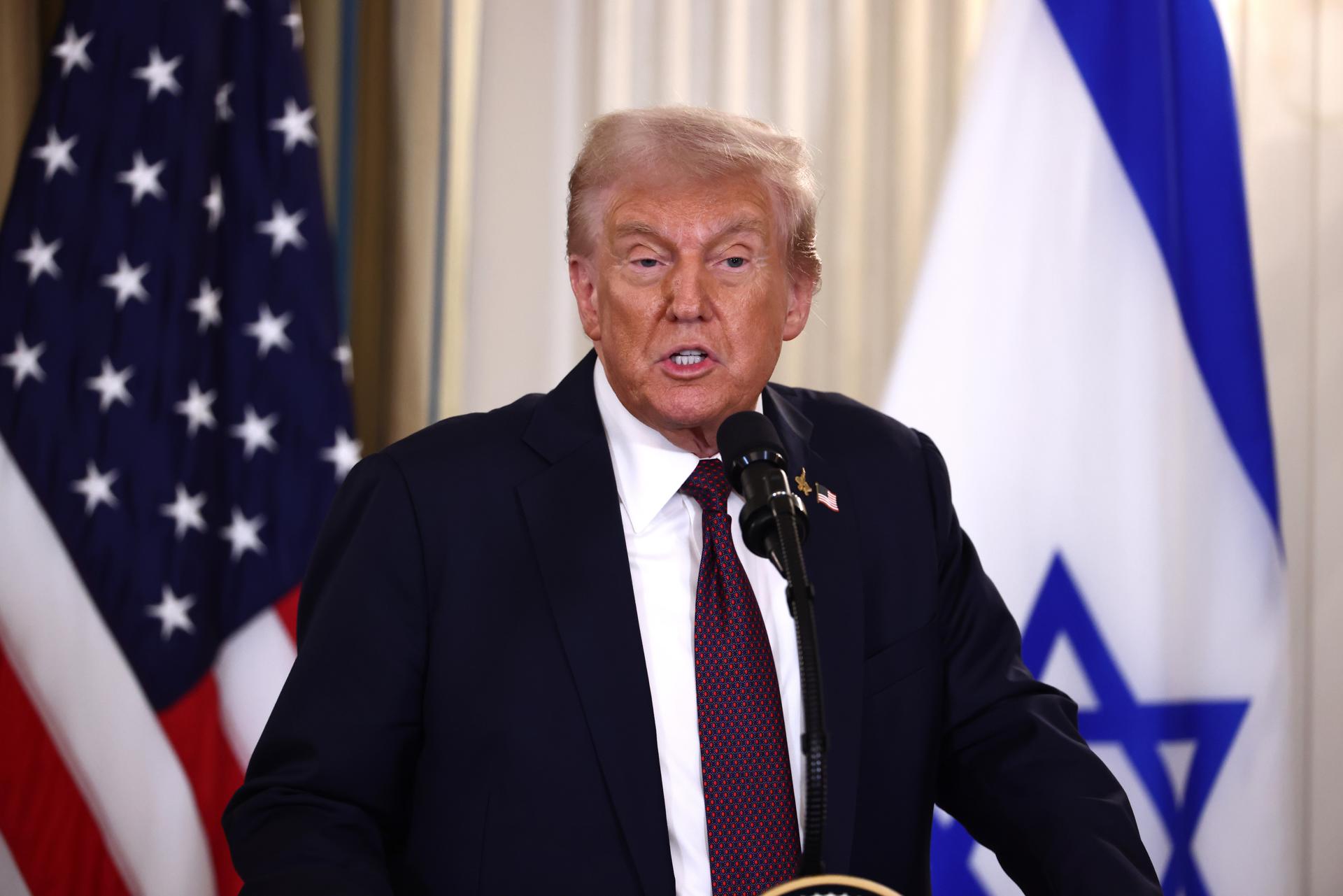 Donald Trump amenaza con eliminar agencias en medio de puja con demócratas por cierre de Gobierno