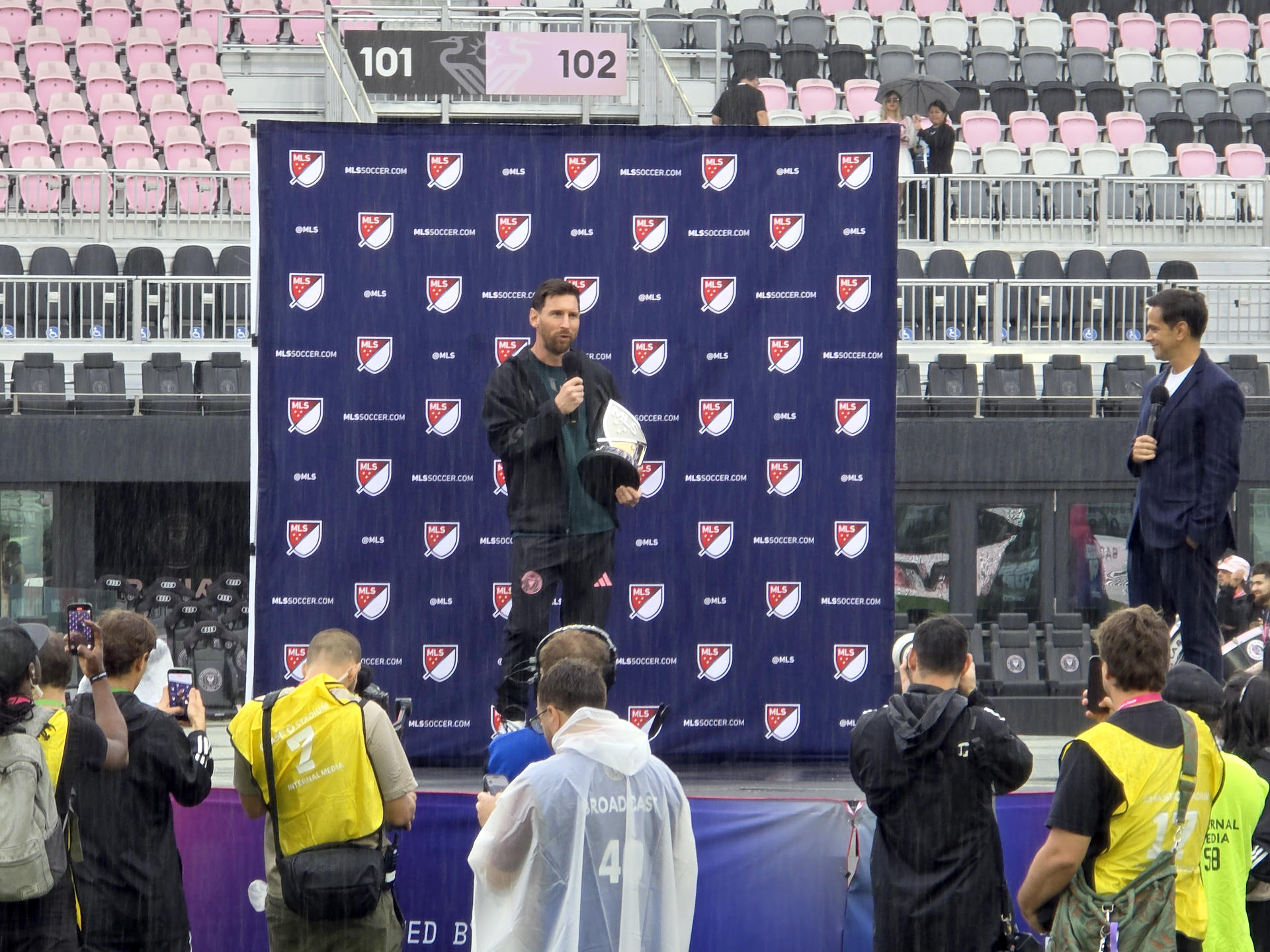 Messi inaugura la Messi Cup, torneo sub-16 con academias de equipos de Europa y América