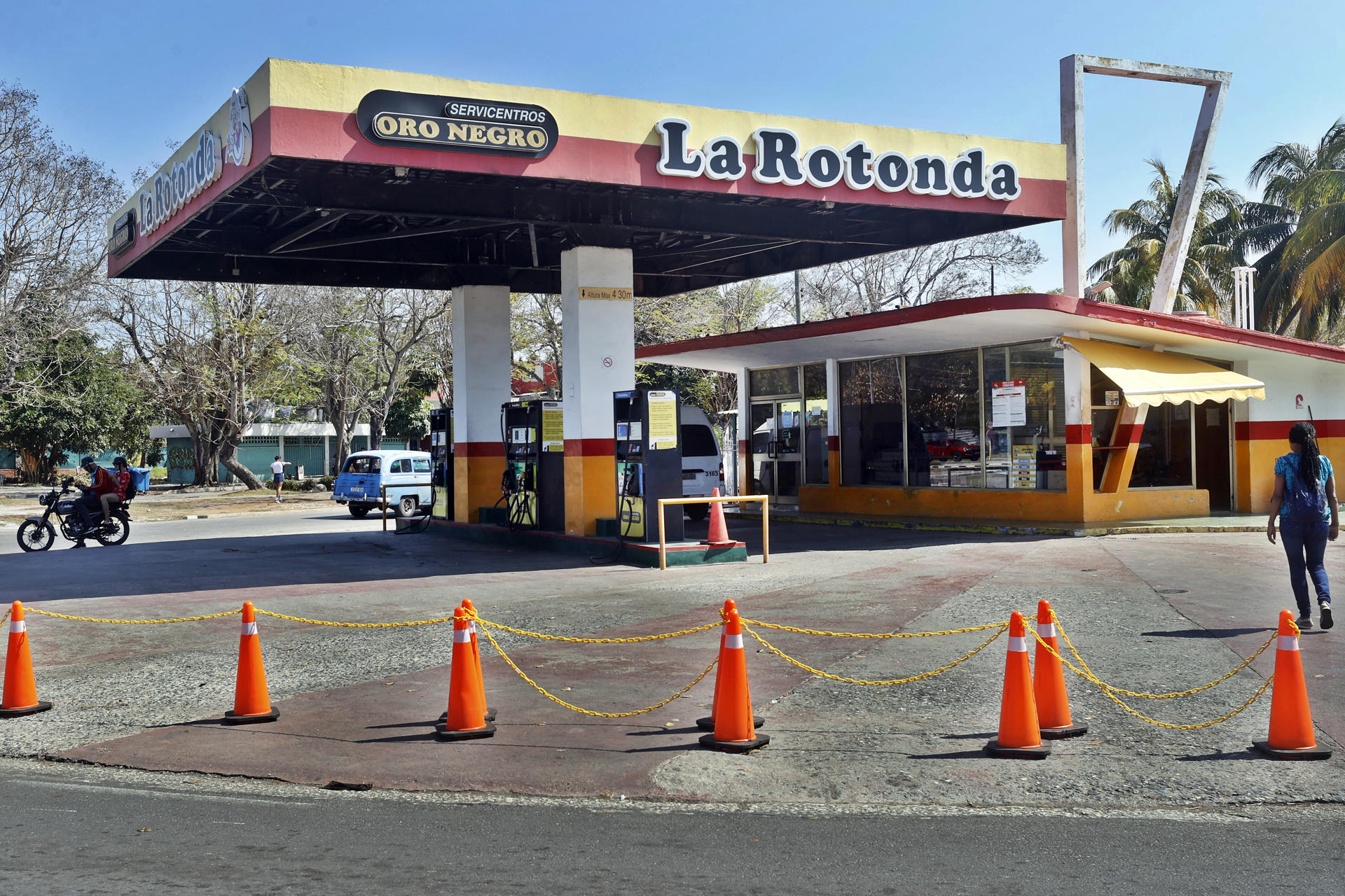 EE.UU. puede prolongar el asedio petrolero a Cuba aun sin aranceles, afirman dos expertos