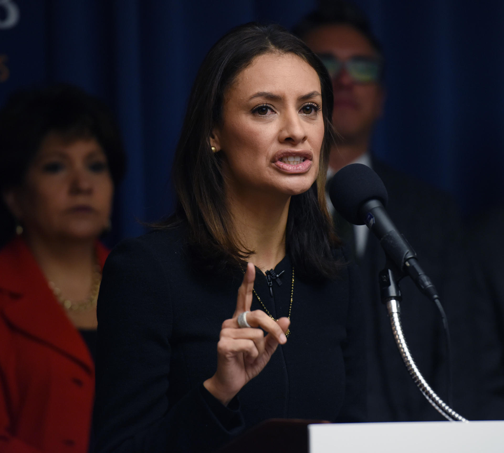 Exigen disculpa de la campaña de Trump tras llamar a Puerto Rico «isla flotante de basura»