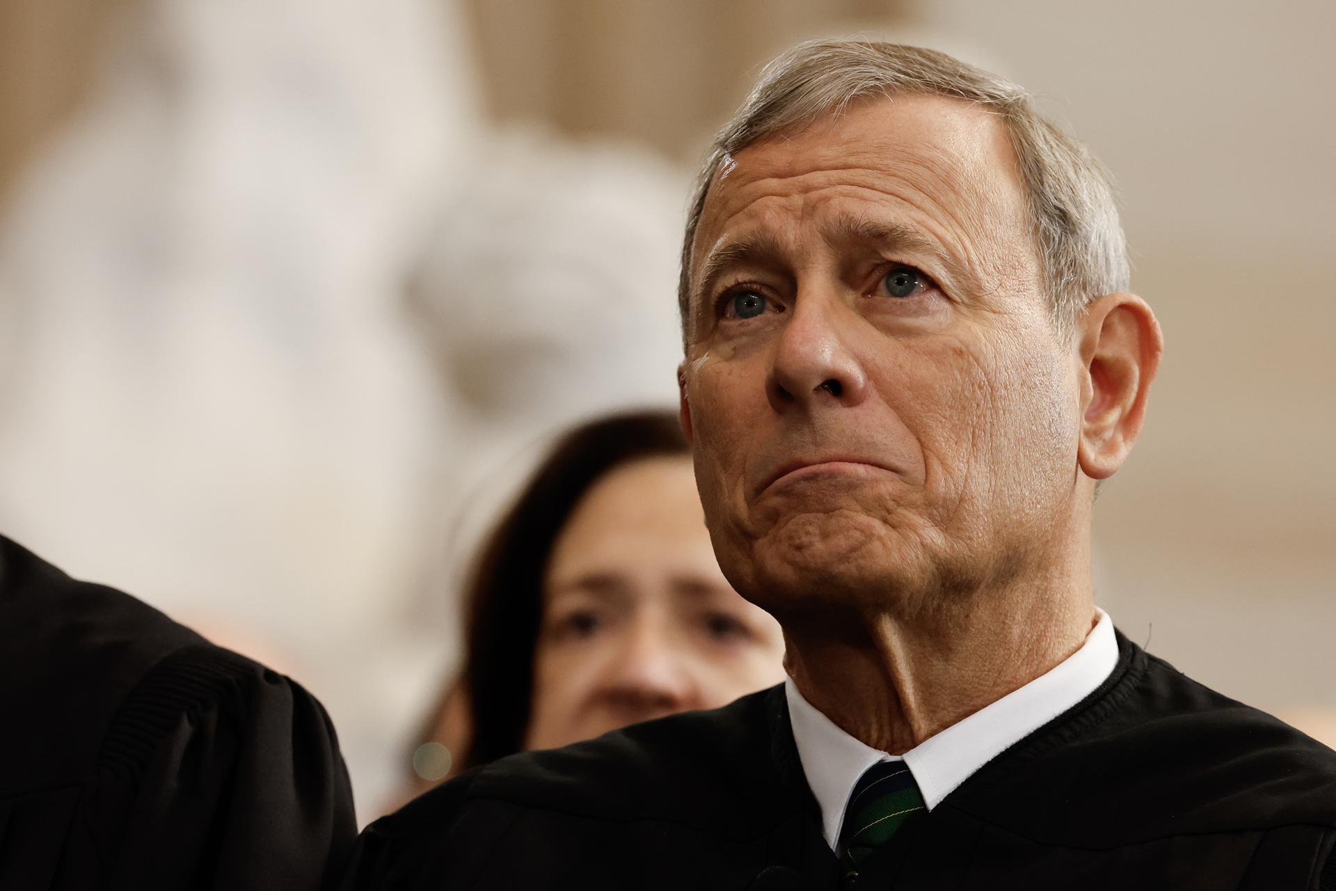 El presidente del Supremo de EE.UU. reprende a Trump por sus ataques contra un juez federal