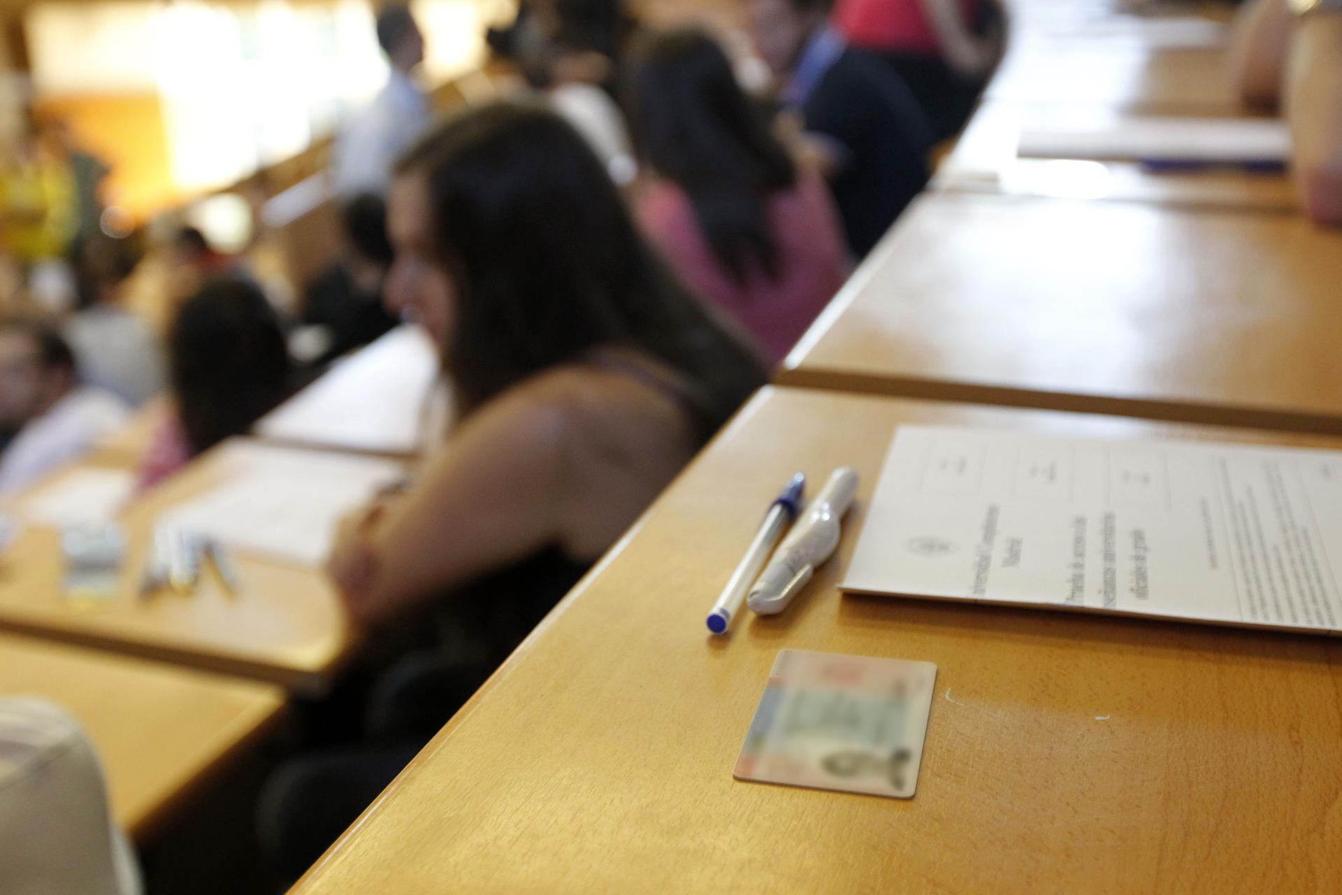 Adolescentes afrontan problemas de sobrepeso y salud mental, dice informe de The Lancet