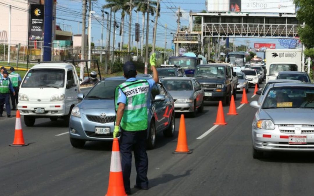 De los memes al caos: el límite de velocidad de 50 km/h impuesto duplica tiempos de viajes y dejará pérdidas