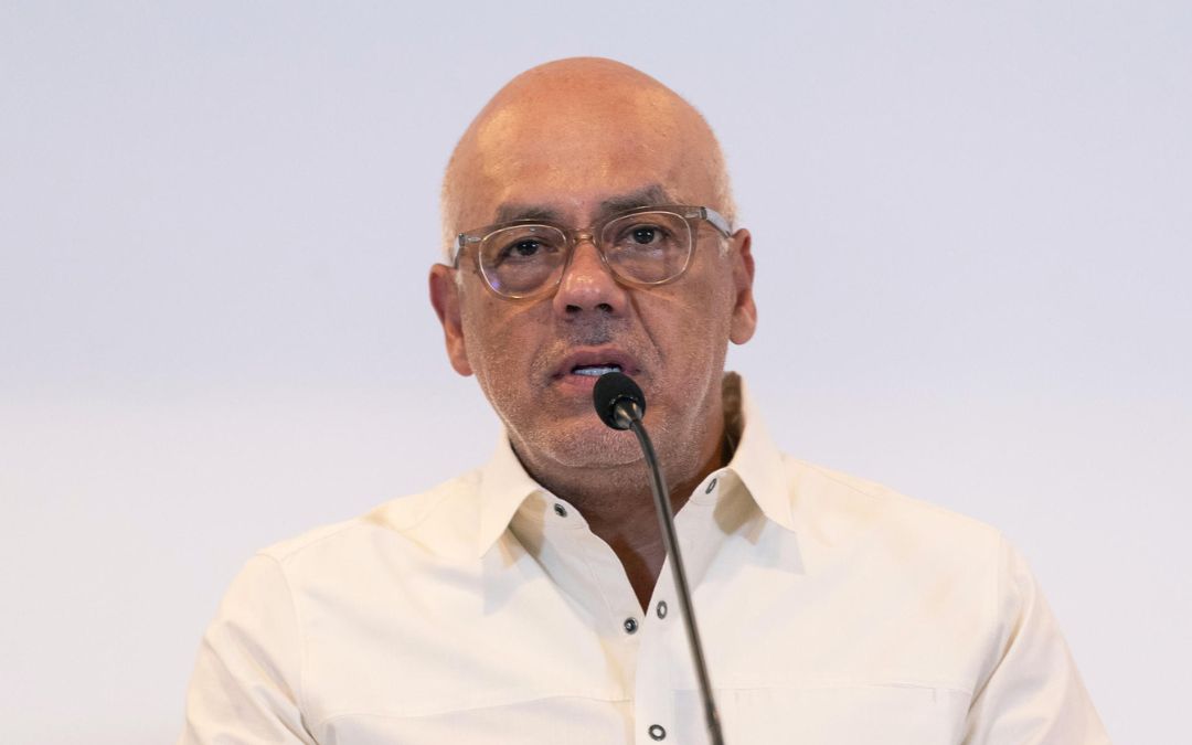 El chavismo dice que el resultado electoral «signa la derrota de los factores extremistas»