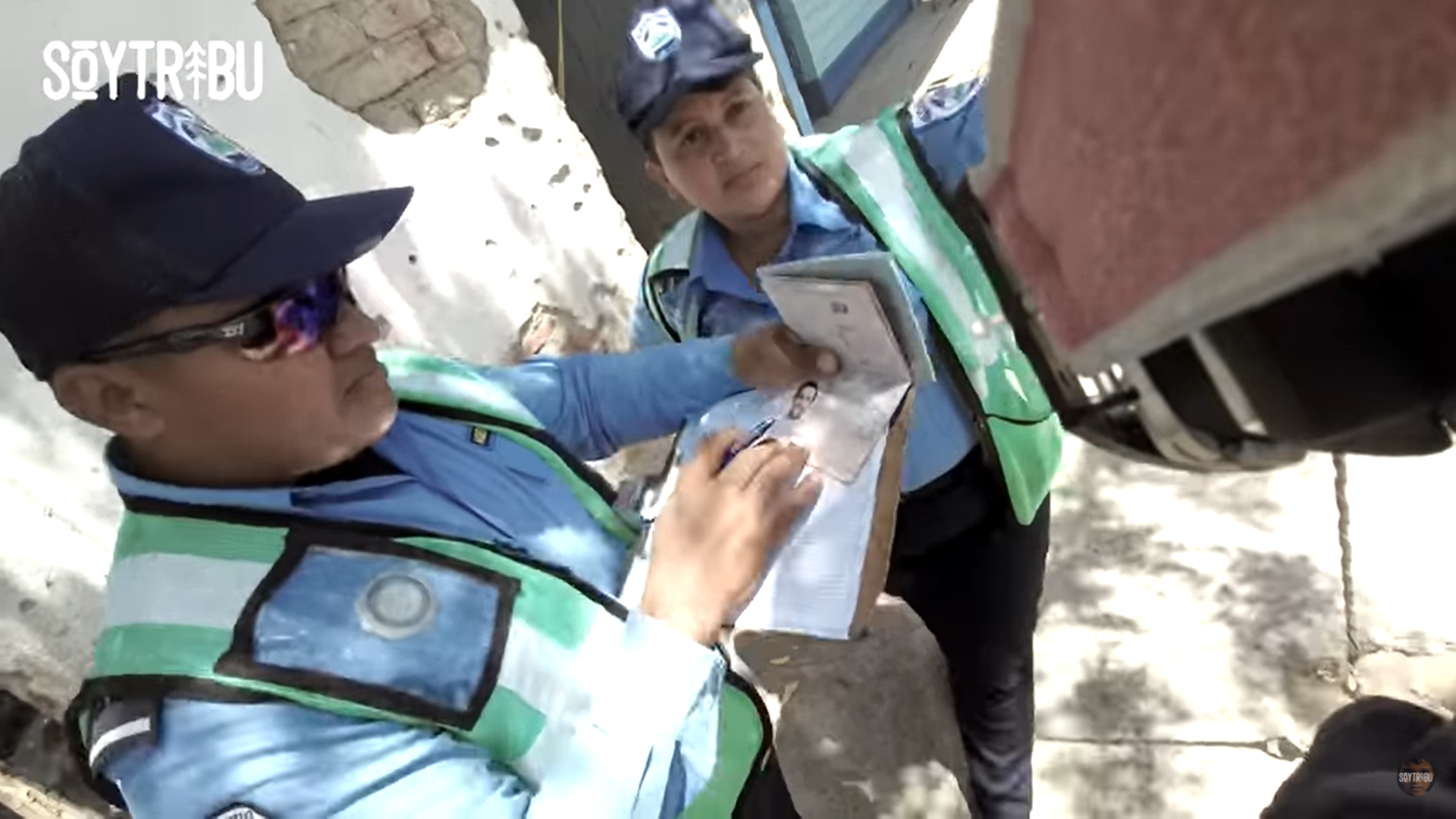 La Policía aplica baja a oficial que pidió coima a youtuber, ella cuestiona que a otros que cometen «delitos muy graves» hasta los ascienden