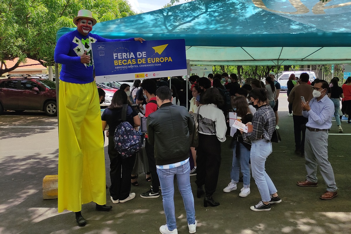 ¿Te gustaría estudiar en Europa? La UE abre oportunidad de becas a jóvenes nicaragüenses