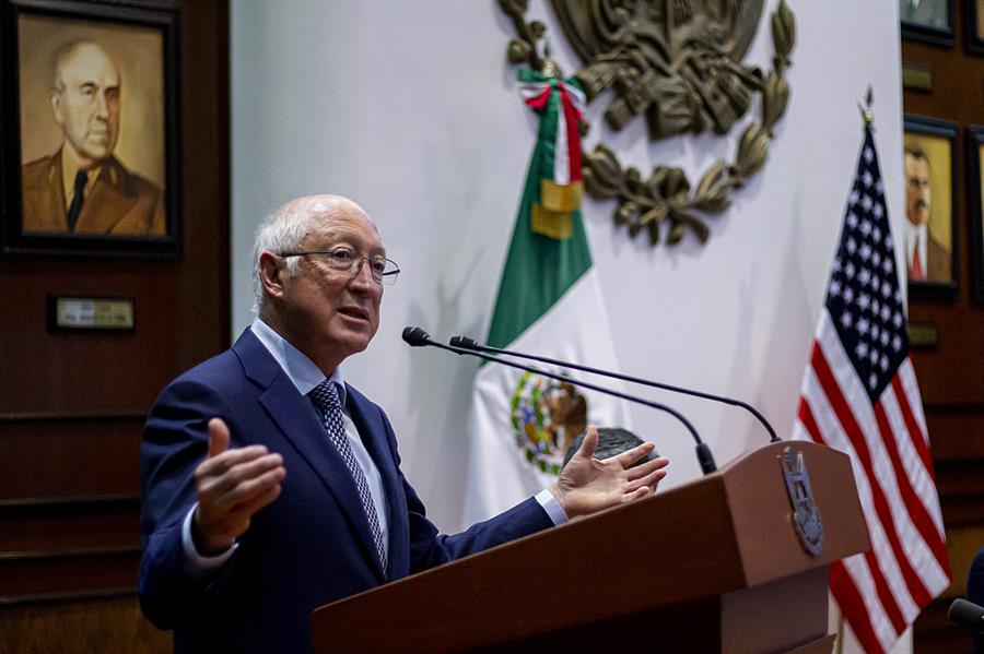 Embajador de EEUU en México culpa a Cuba, Nicaragua y Venezuela por crisis migratoria