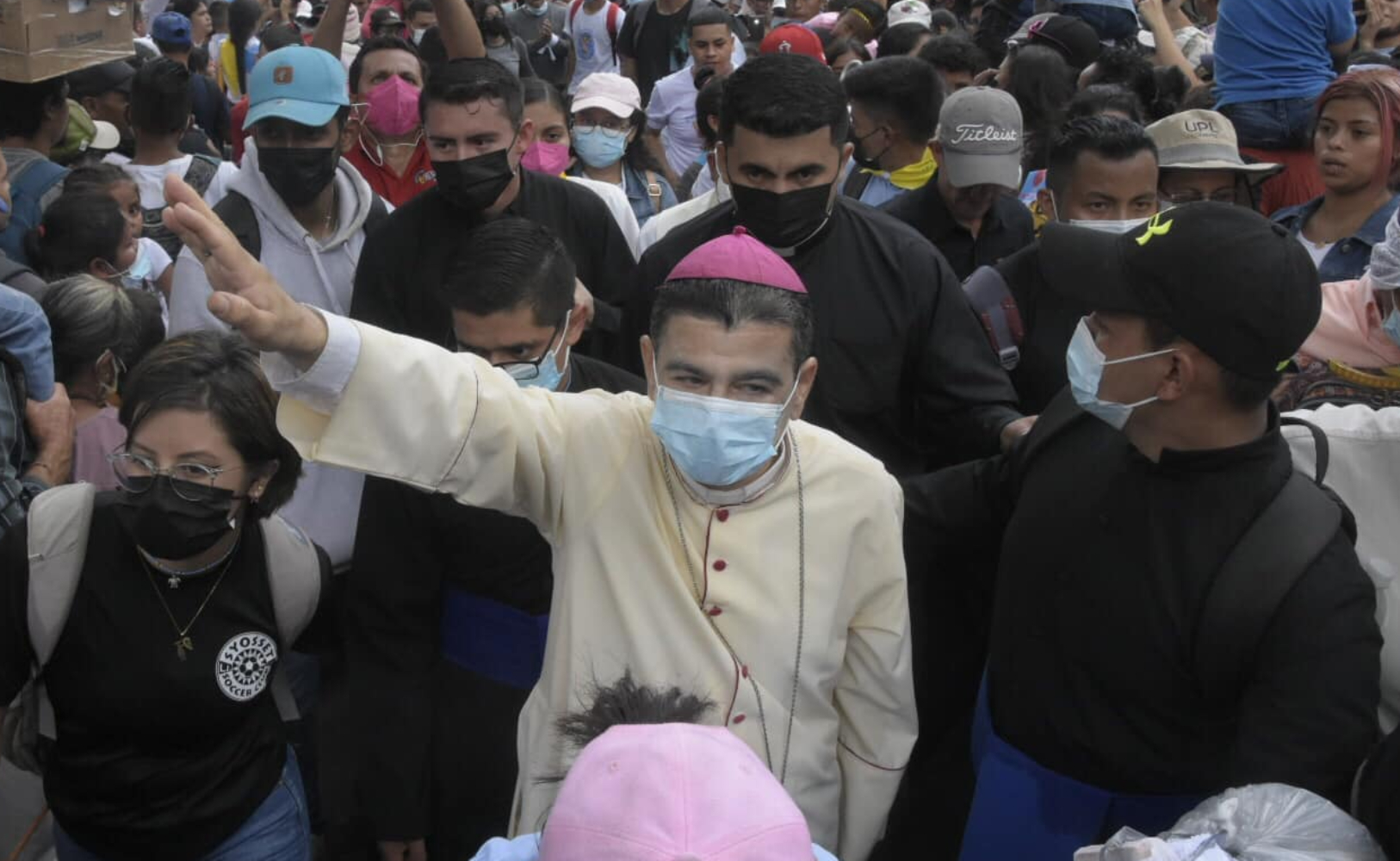 Monseñor Rolando Álvarez se resiste al exilio que pretende imponerle la dictadura