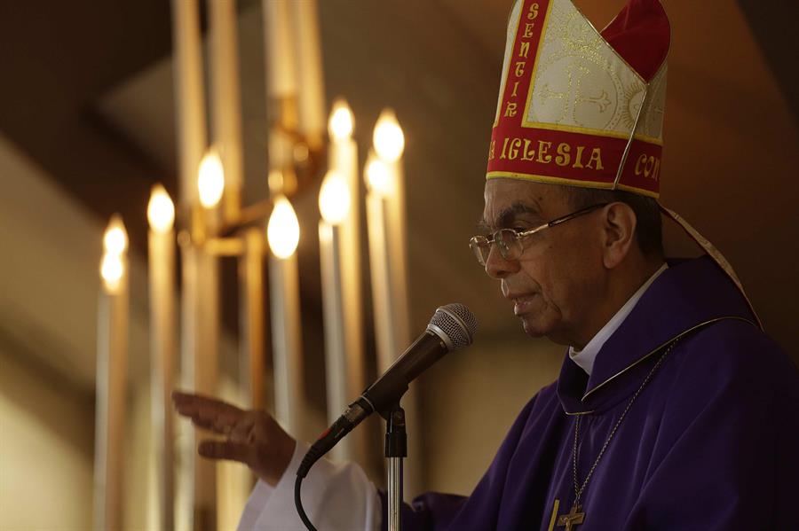 Cardenal de El Salvador espera que los nicaragüenses puedan expresar su fe «libremente»