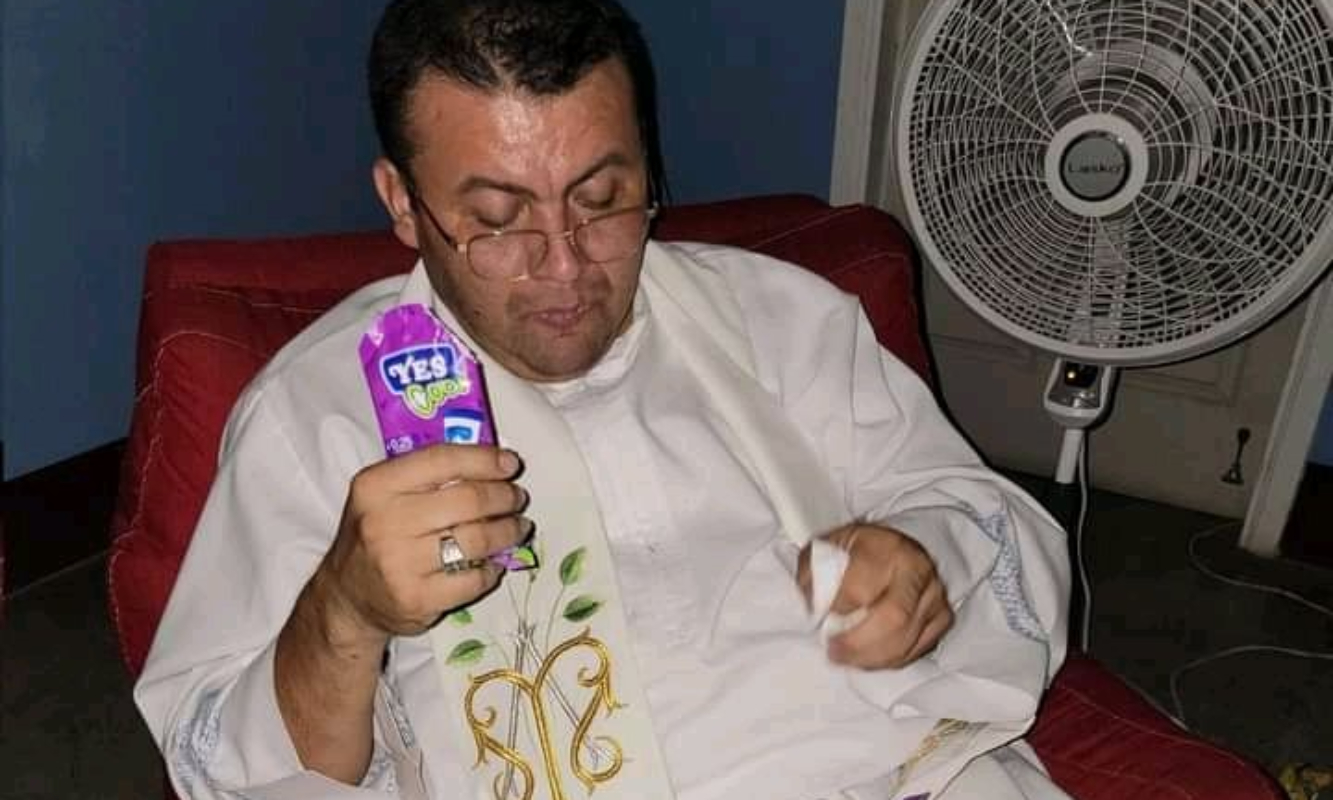 El padre Uriel Vallejos de Sébaco oficializa su exilio: “Hasta pronto mi bello país” 
