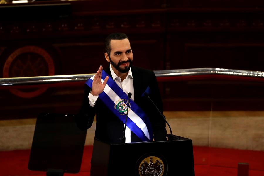 Bukele cita una encuesta para decir que la población aprueba su gestión en seguridad