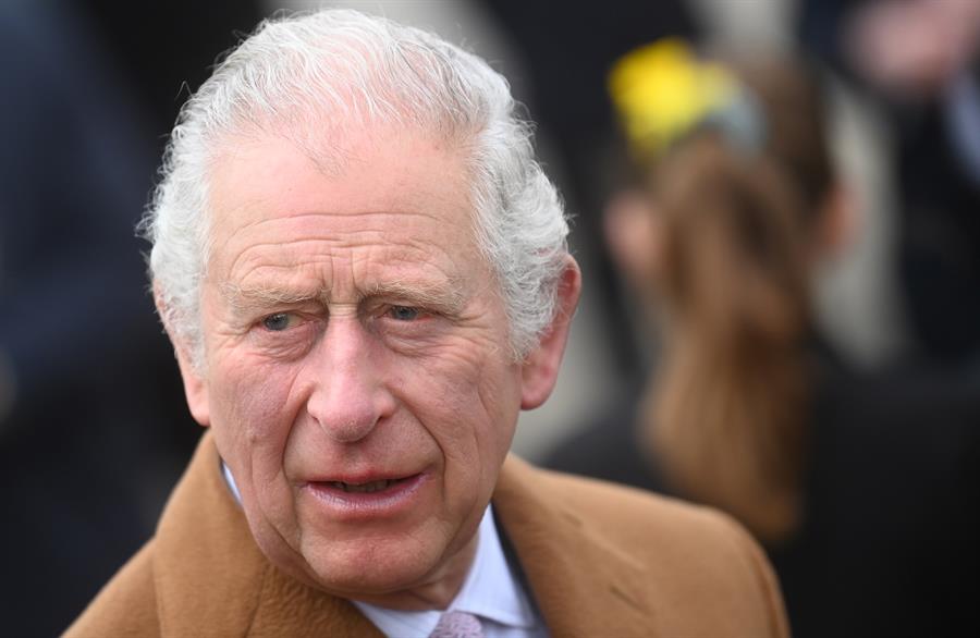 El nuevo rey del Reino Unido se llamará Carlos III