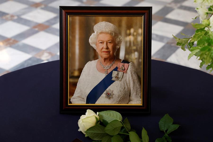 Los republicanos se ponen en alerta tras el fin del reinado de Isabel II
