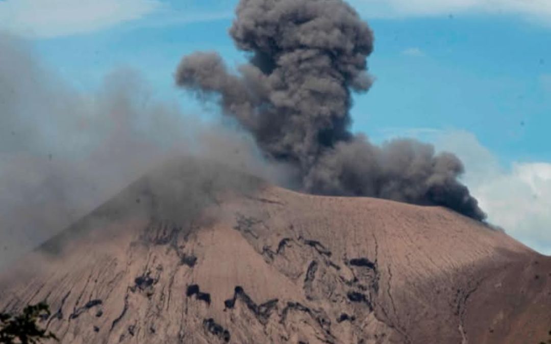 Volcán Telica registra 91 explosiones y su actividad podría ir a más
