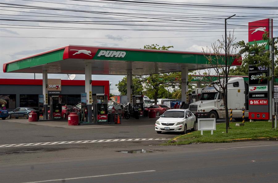 El precio del galón de gasolina sigue sobre cinco dólares en Nicaragua