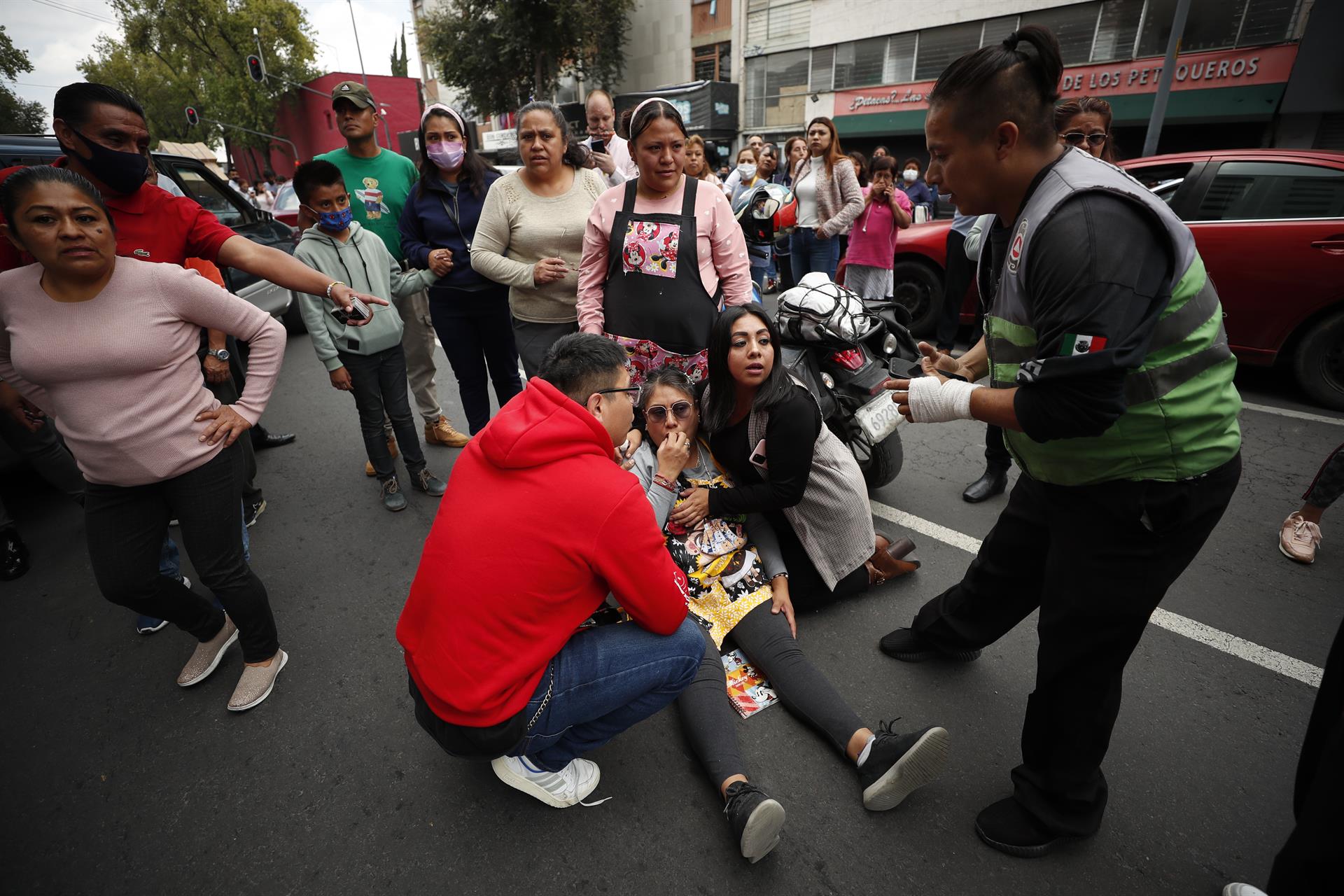Terremoto de 7,4 sacude el centro de México