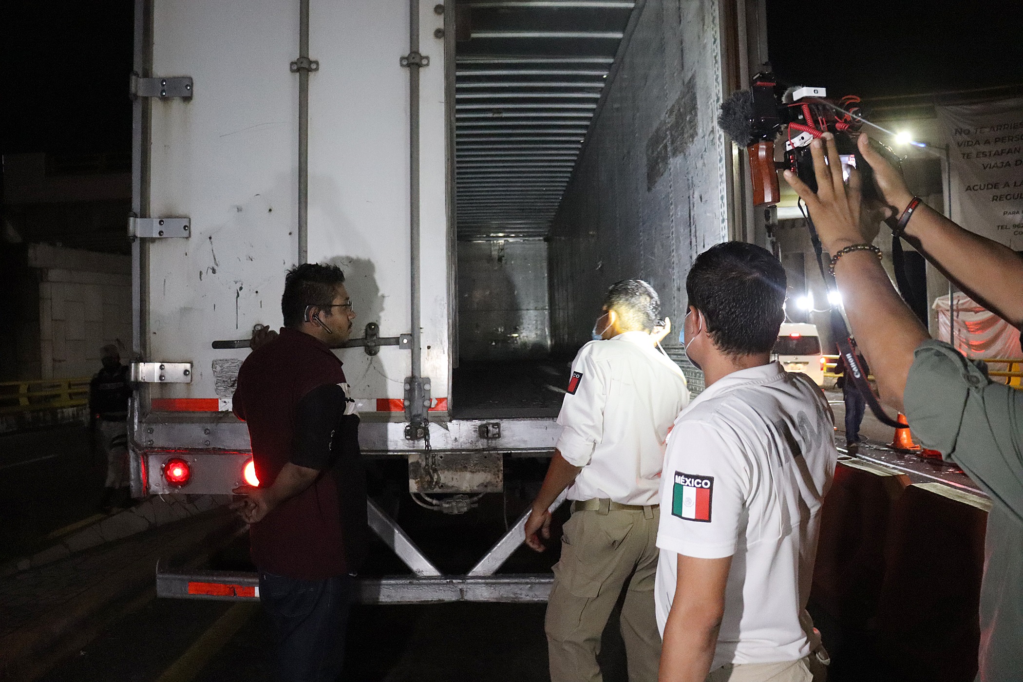 Nicas entre 19 migrantes que viajaban hacinados en una camioneta rumbo a Estados Unidos