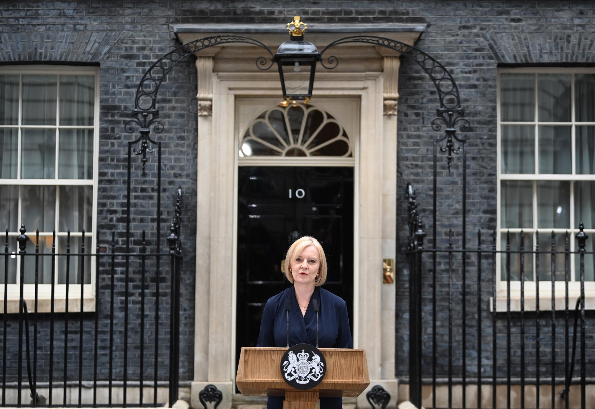 Renuncia la primera ministra de Reino Unido, Liz Truss