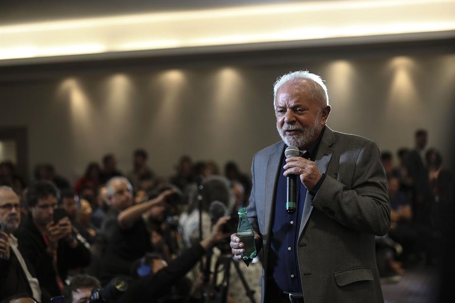 Lula hurga en la herida económica y acusa a Bolsonaro de perjudicar a los pobres