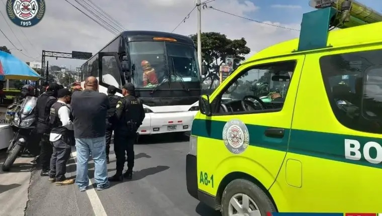Atacan a balazos en Guatemala a bus que transportaba 15 nicaragüenses