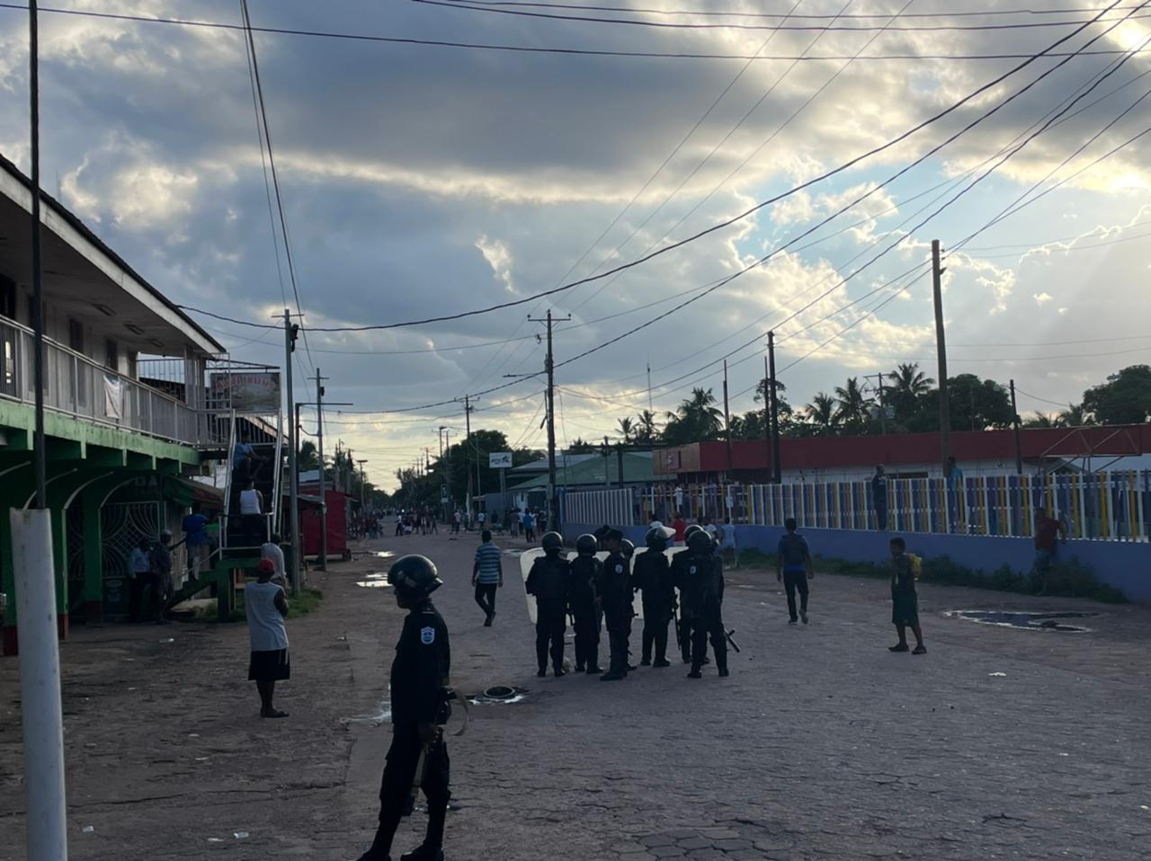 Denuncian represión policial a seguidores de Yatama en el Caribe Norte