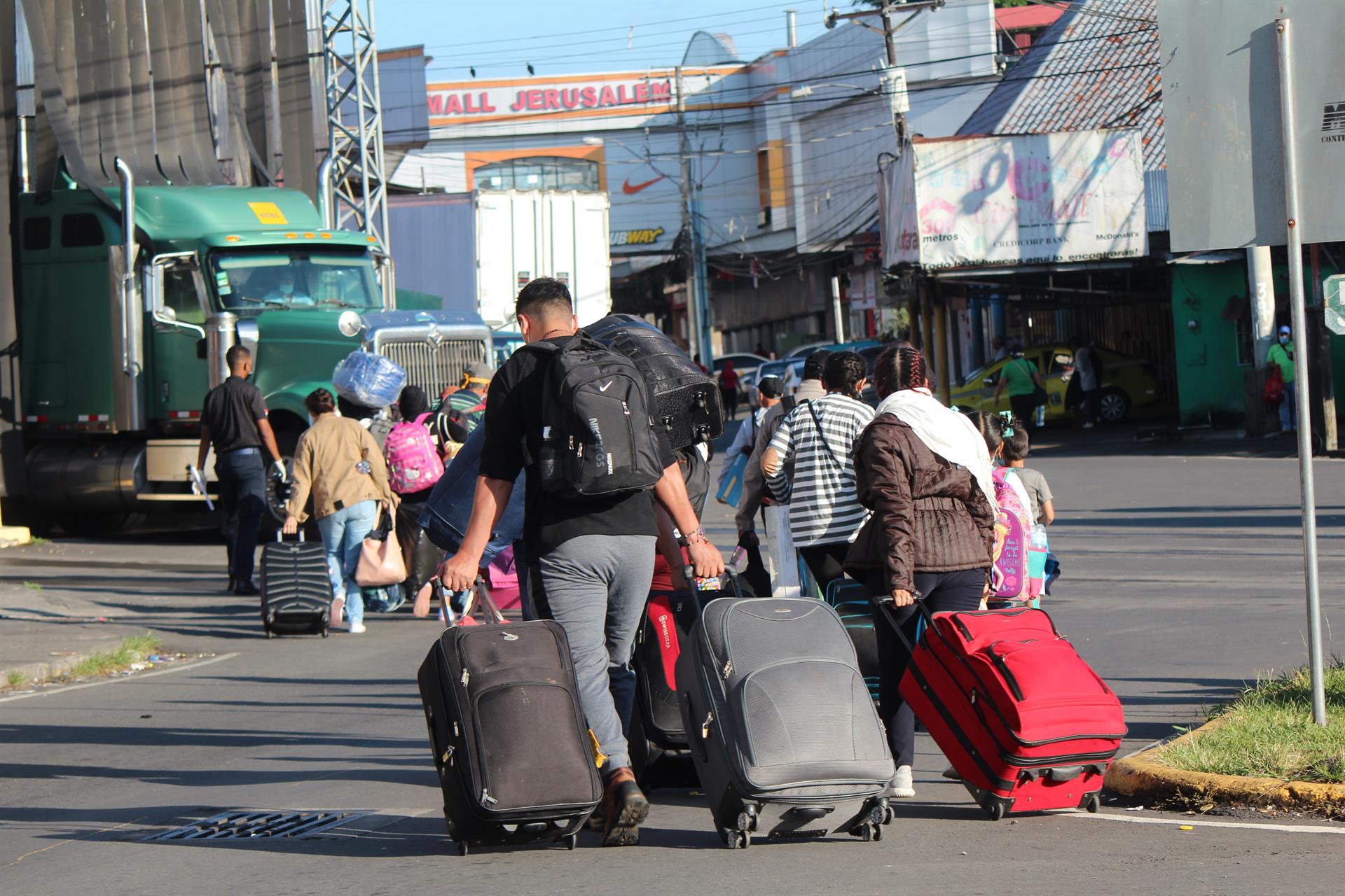 Resultado de la farsa electoral empujará más nicaragüenses a salir del país, advierte la oposición