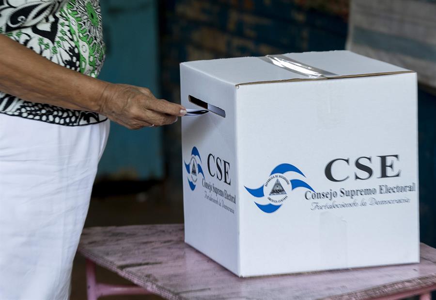 Venezuela felicita a Ortega por la farsa electora en Nicaragua