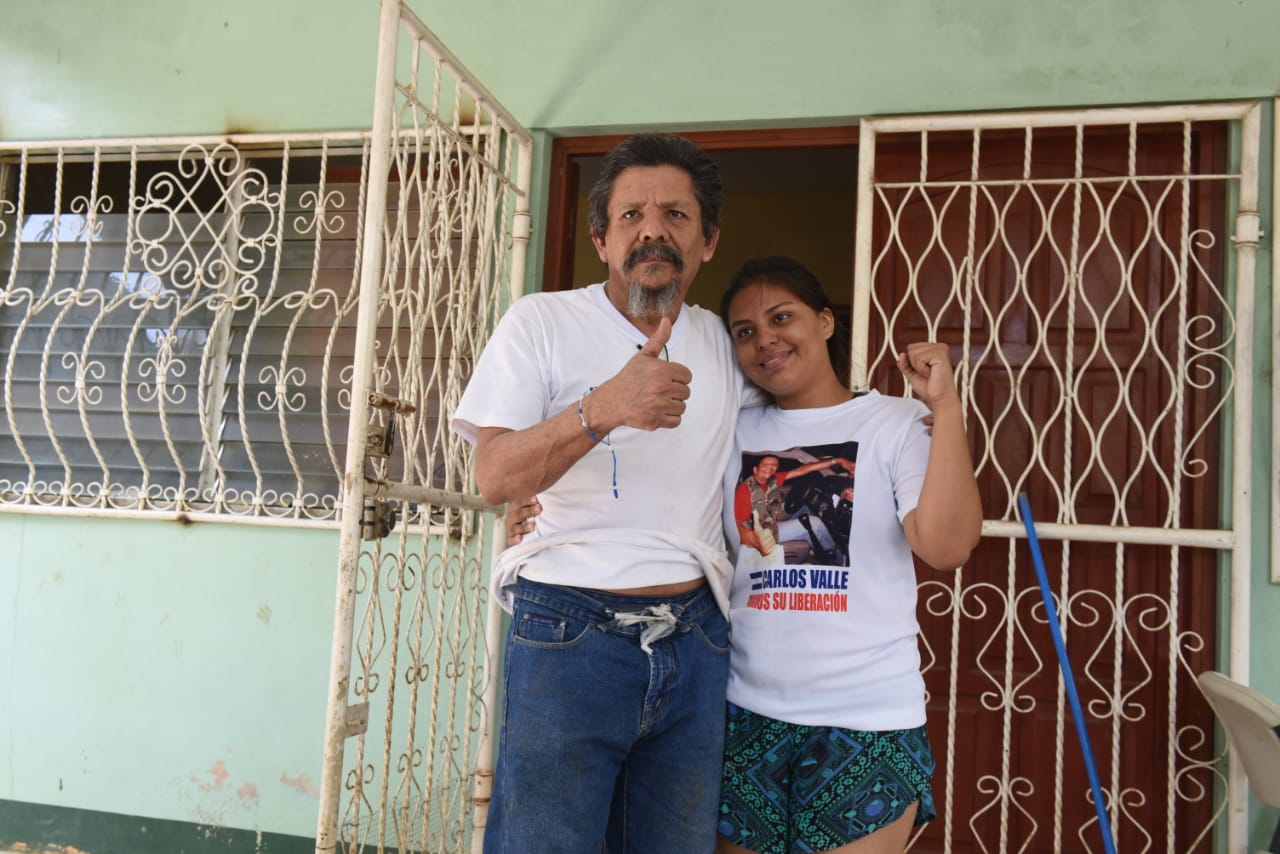 La Policía Orteguista secuestra al excarcelado Carlos Valle y eleva el número de presos políticos a  240