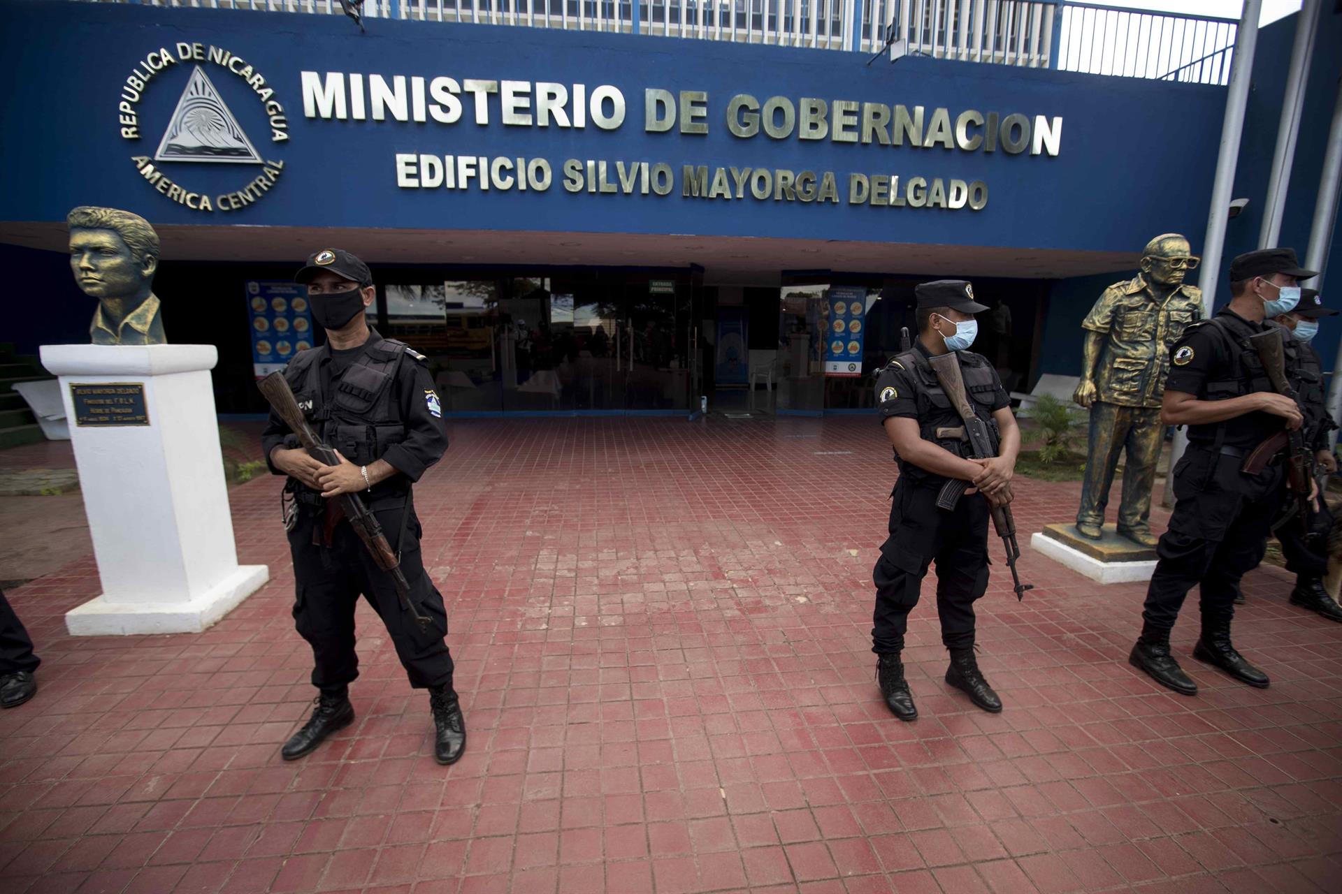 Gobernación suma 100 oenegés a su lista de cancelaciones
