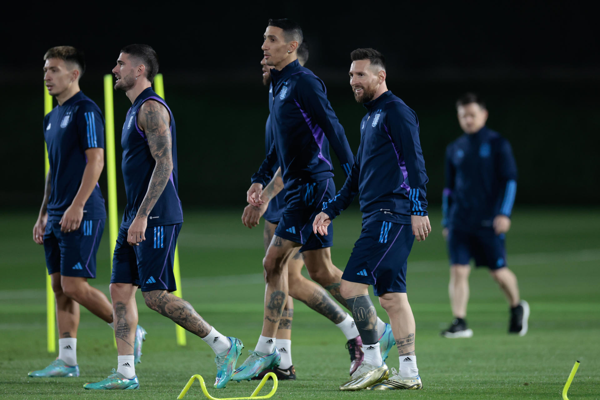 Argentina a semifinales: De Paul y Di María, “disponibles” frente a Croacia 
