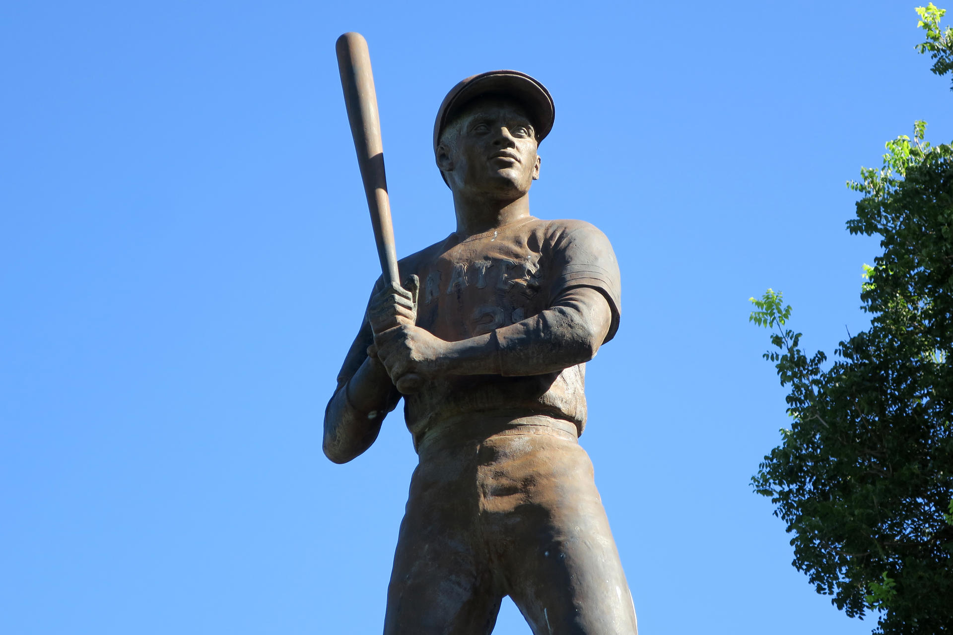 Murillo anuncia homenaje a Roberto Clemente, como héroe de Nicaragua
