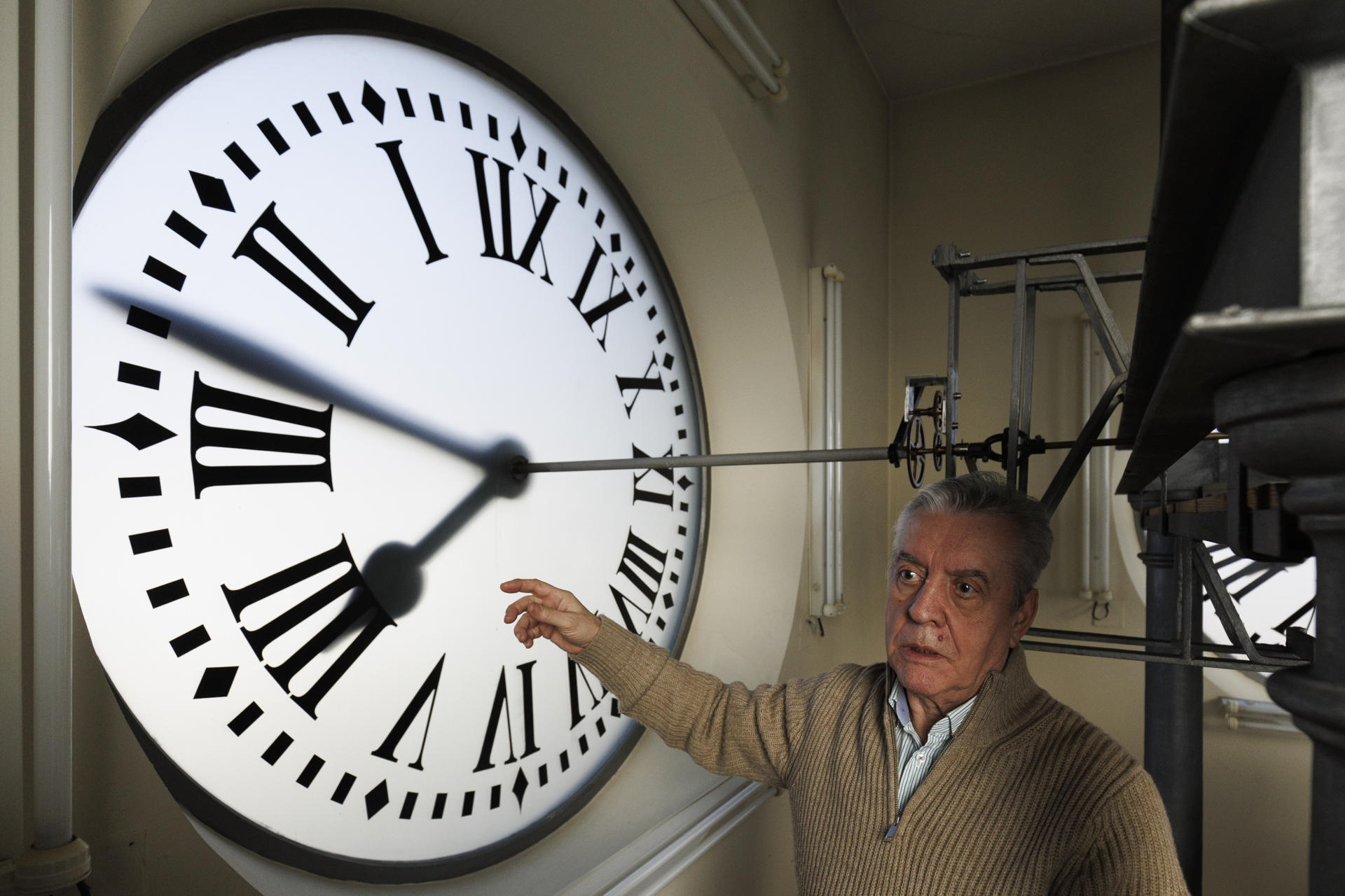 El reloj de la madrileña Puerta del Sol: la historia de cómo se despide el año en España