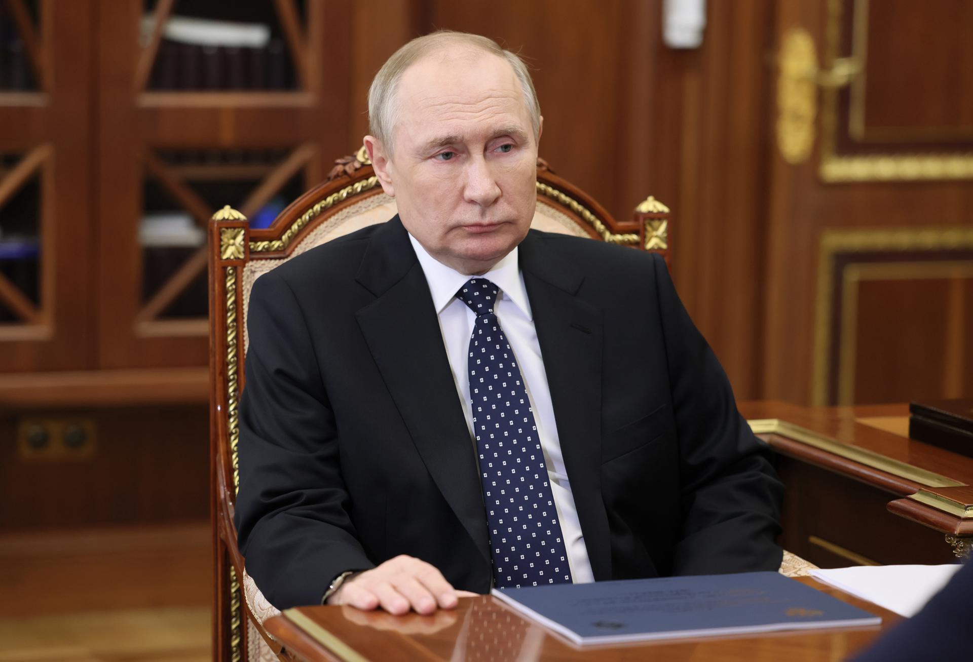 Putin ordena un alto al fuego temporal