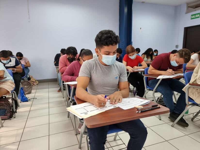 Tres mil estudiantes buscan un cupo en la UNI, que por tercer año eliminó la prueba de Matemáticas