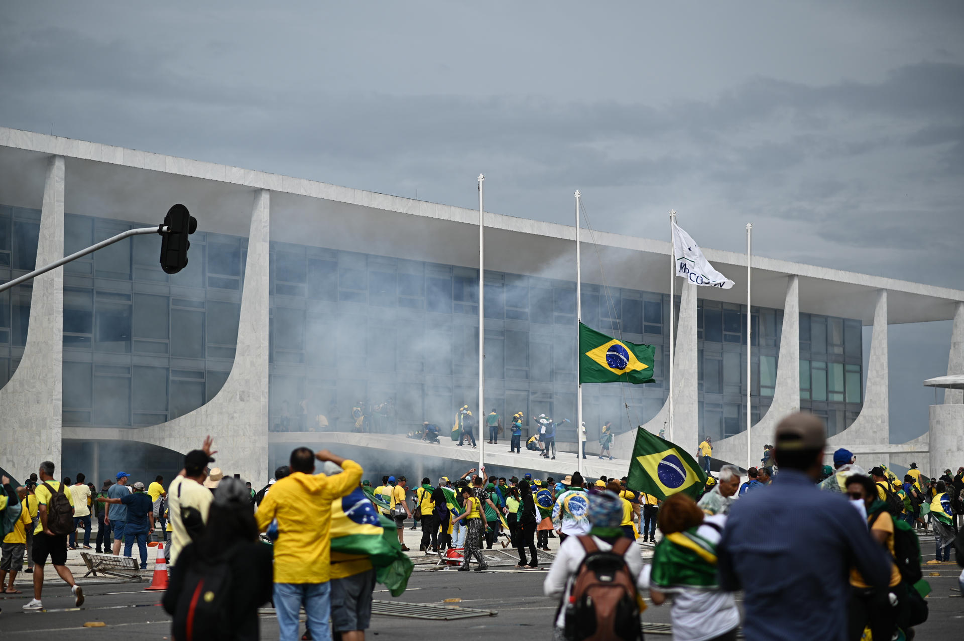 Lula afirma que vándalos «fascistas» serán encontrados y castigados