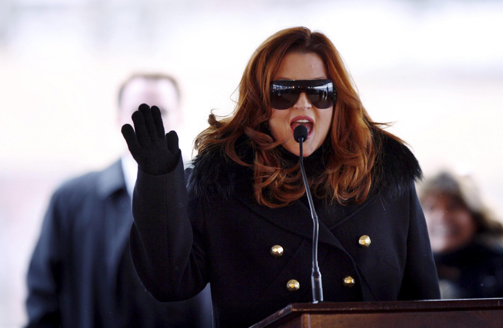 Lisa Marie Presley, una vida de altibajos marcada por el peso de su apellido