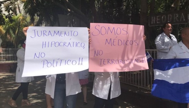 Minsa reemplazará a especialistas con médicos sin experiencia, denuncia Unidad Médica