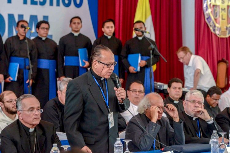 Obispos evalúan labor de la Iglesia y ratifican su opción por las víctimas