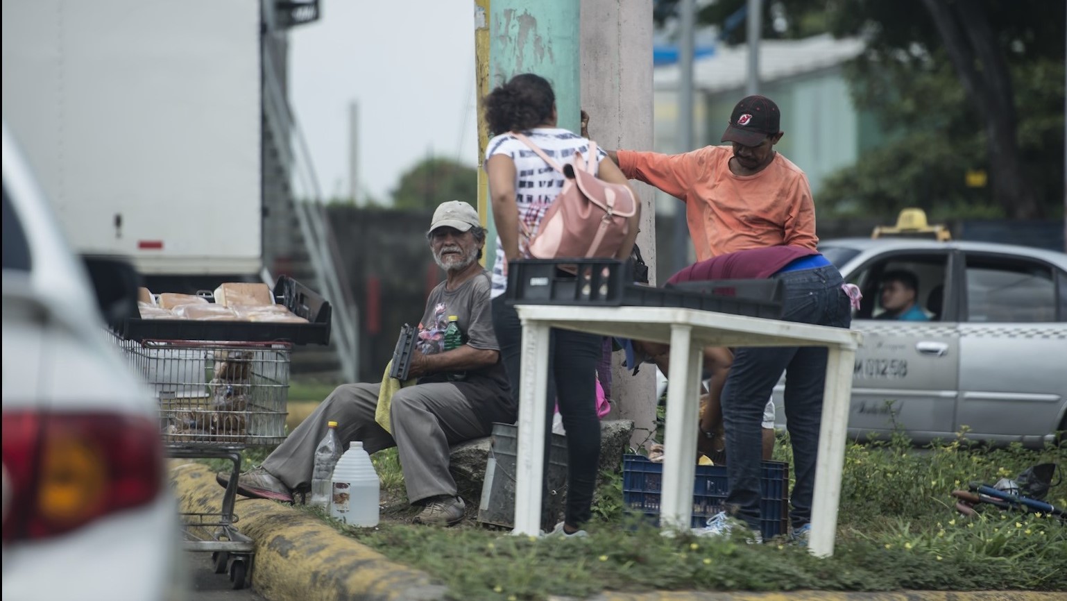 Desempleo, hambre y migración: la dictadura lleva a Nicaragua a la miseria