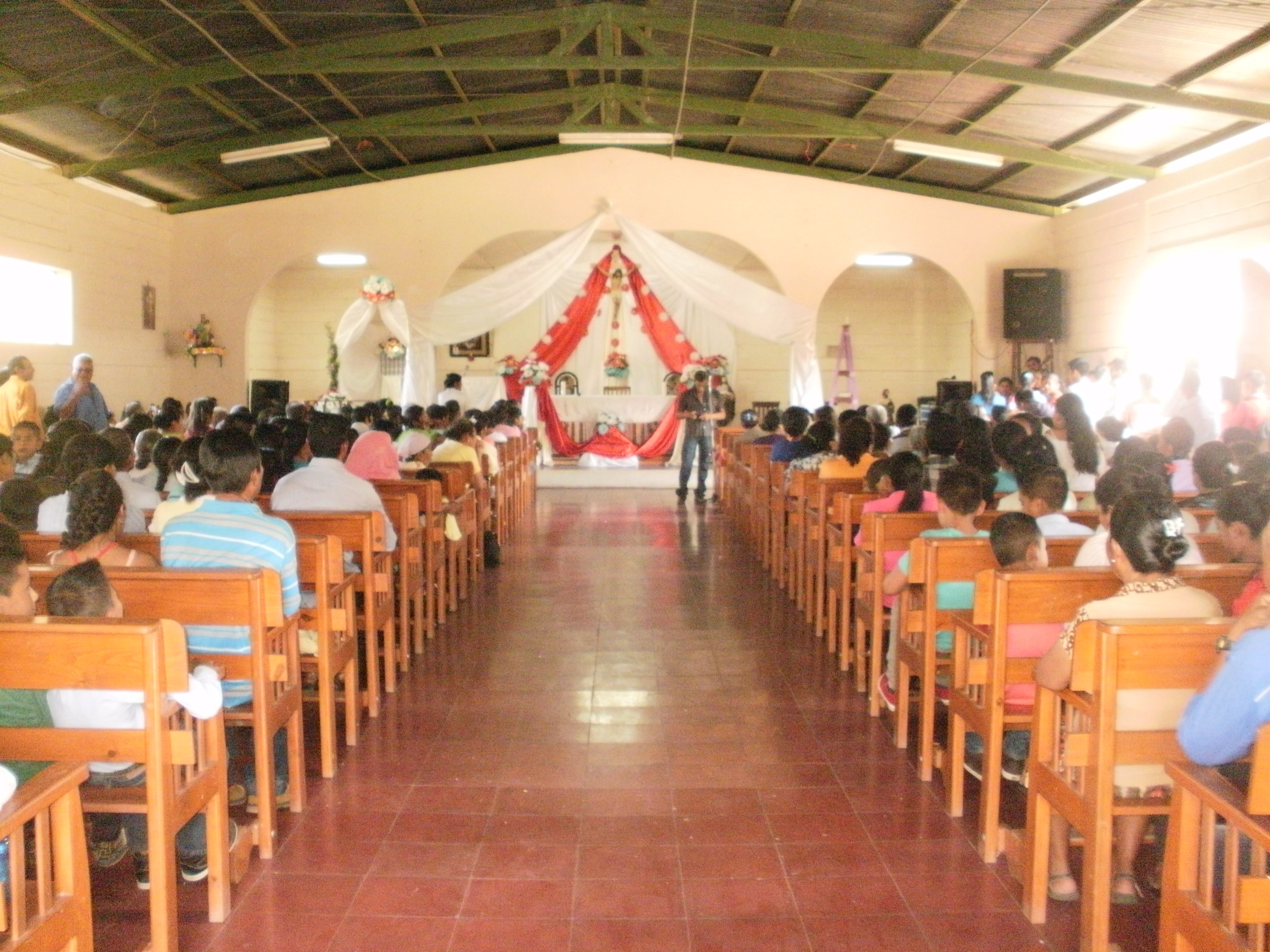Tres sacerdotes de Nicaragua fueron intimidados por referirse a la detención del obispo Álvarez
