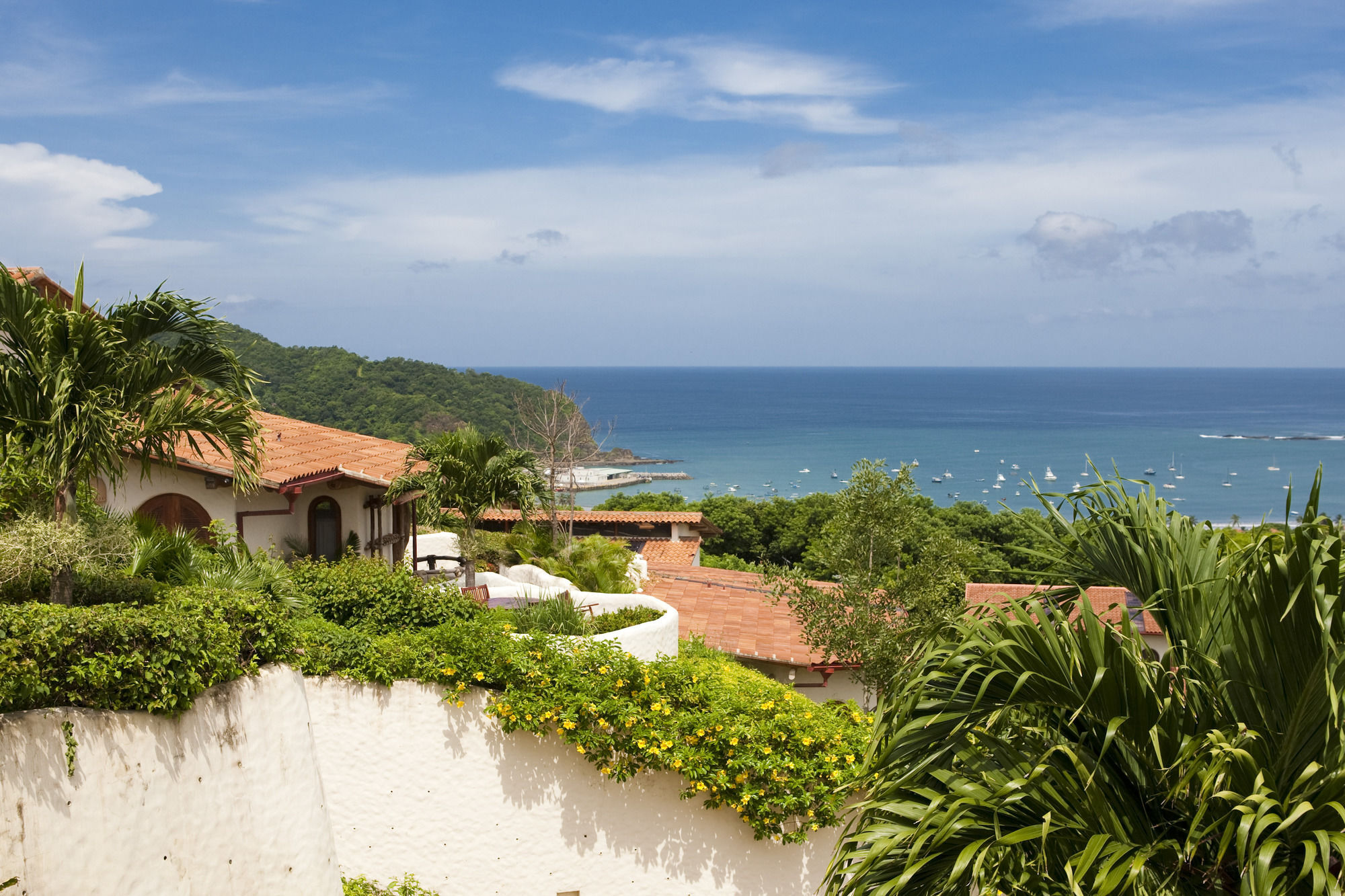 El hotel Pelican Eyes de San Juan del Sur pone a la venta terrenos que residentes reclaman como áreas comunes