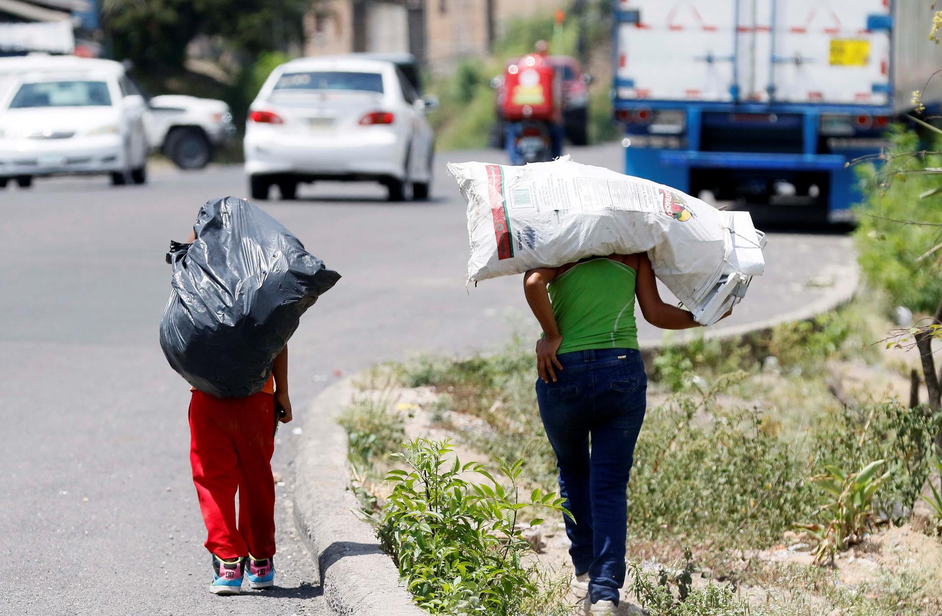 La pobreza deja a medio millón de niños y adolescentes fuera de la escuela en Honduras