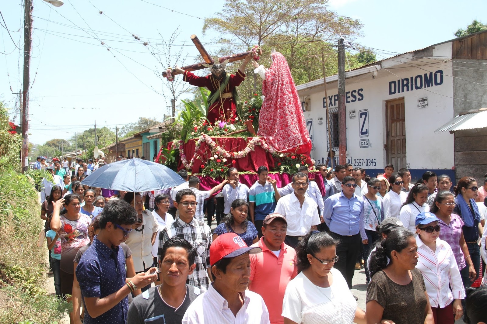 Inspector policial del régimen prohíbe a una parroquia de Managua celebrar todas las procesiones de la Cuaresma 