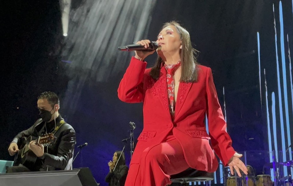Ana Gabriel defiende la libertad de Nicaragua en polémico concierto