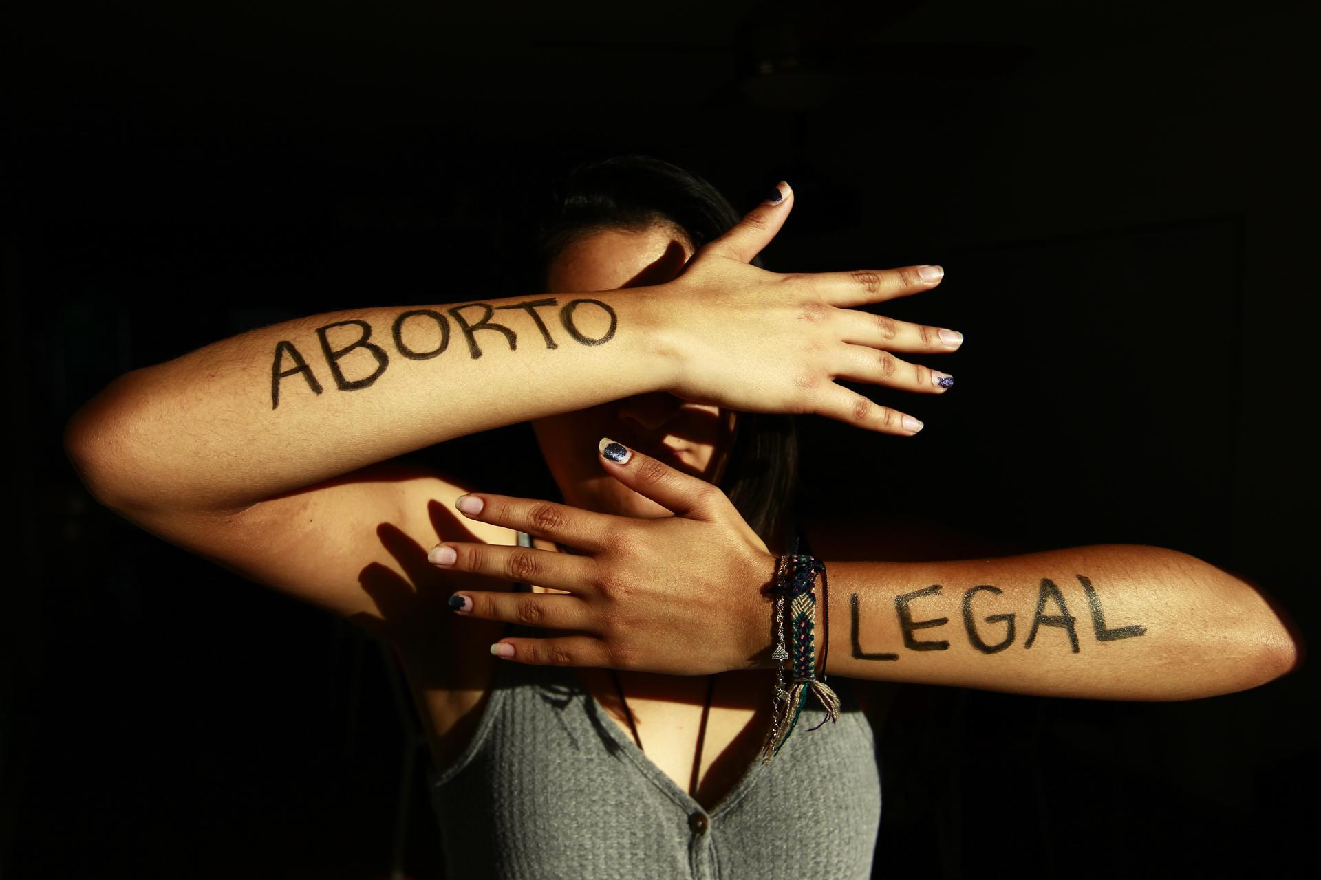 Organizaciones mexicanas acompañan a mujeres que deciden abortar en casa