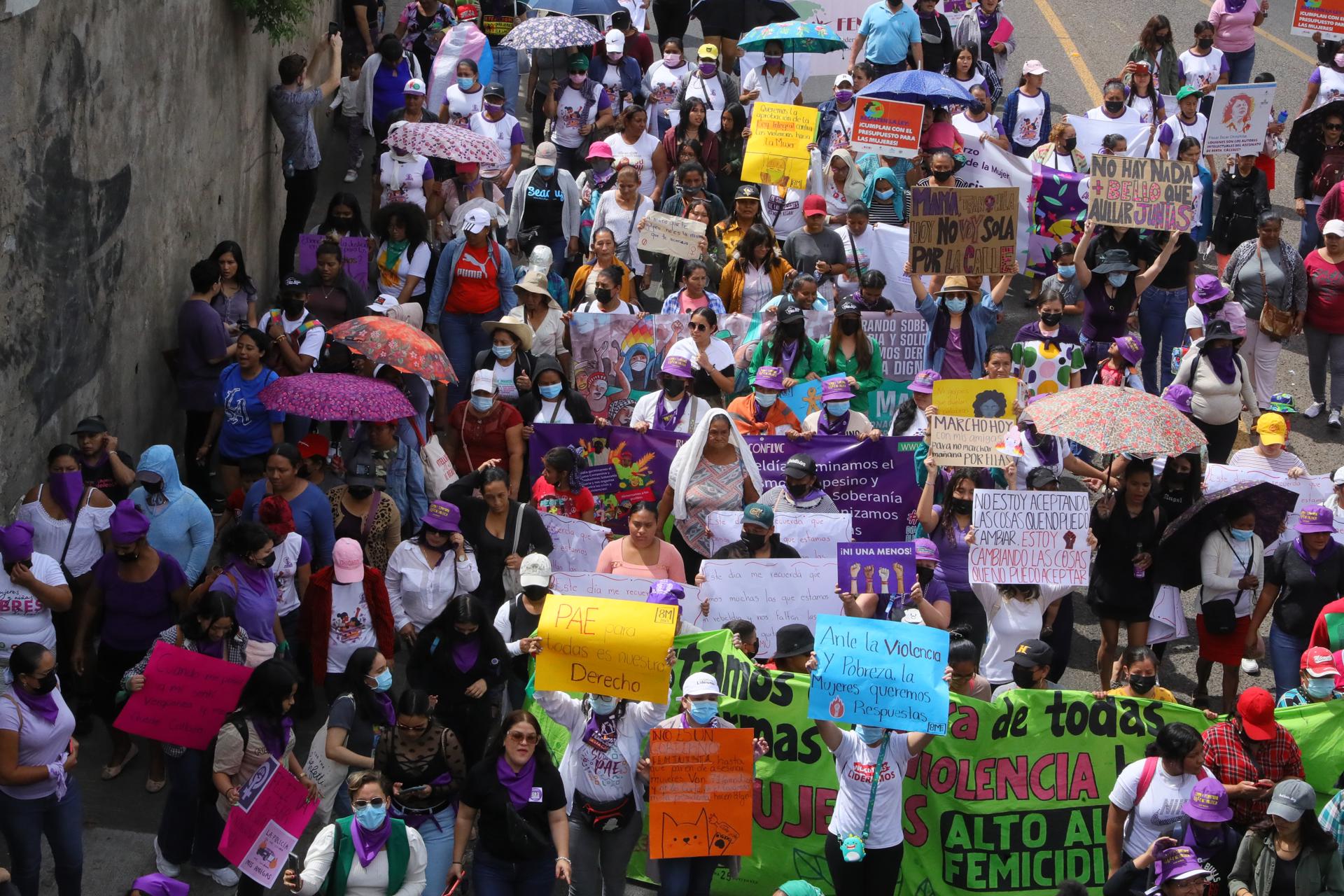 Mujeres en todo el mundo exigen igualdad real y que no se violen sus derechos