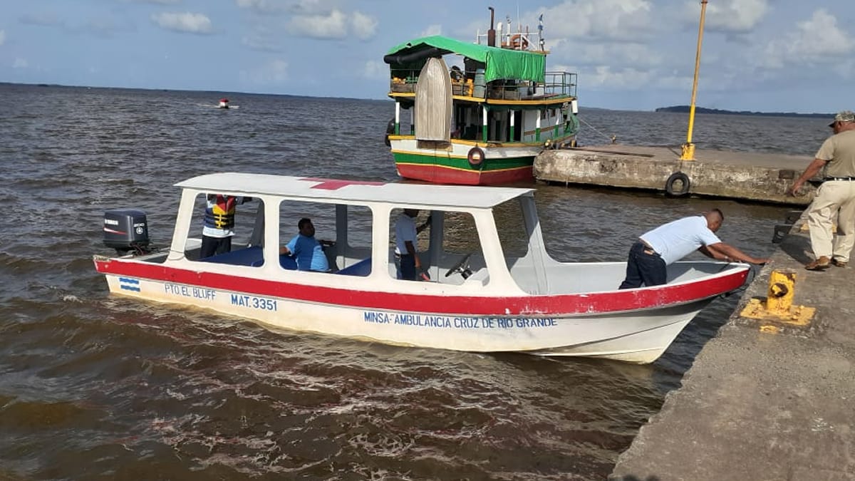 Lancha del Minsa naufraga en el Caribe: confirman una paciente fallecida y otra desaparecida