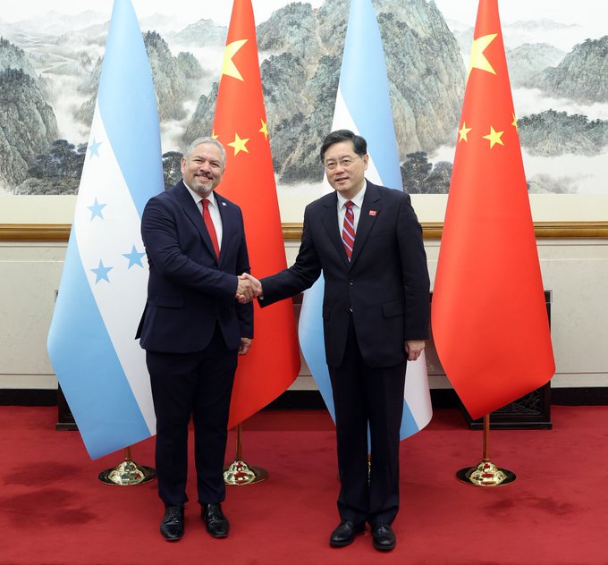 China y Honduras establecen relaciones diplomáticas