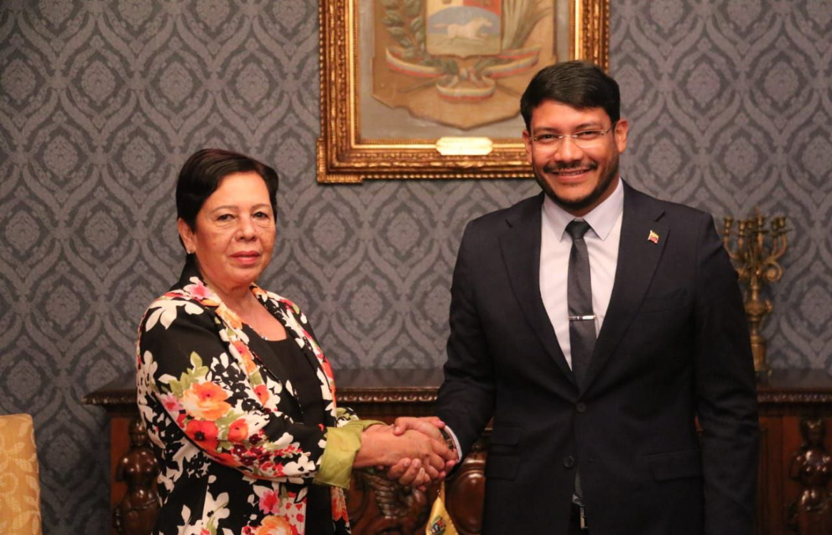 Venezuela recibe a Daysi Torres como nueva embajadora de Nicaragua